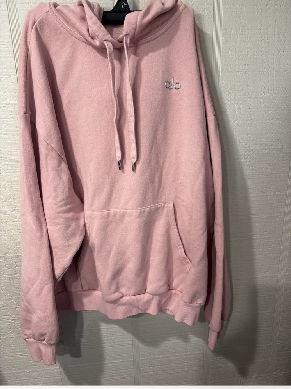 ALO Yoga Pale Pink Pullover Hoodie with Subtle Logo